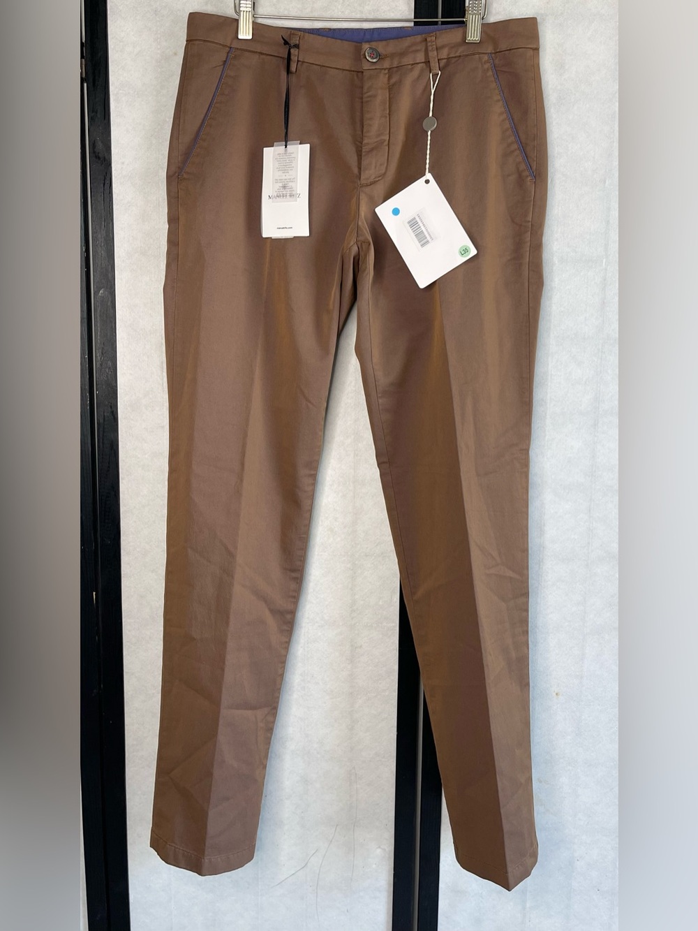 Manuel Ritz women’s pants. Size: 52